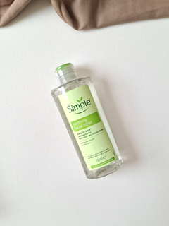 تونر سیمپل simple مدل Soothing Facial Toner رفع منافذ باز صورت مناسب انواع پوست به خصوص پوستای چرب و مختلط حجم 200 میل