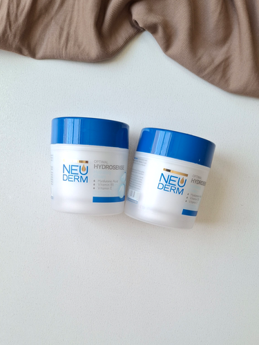 مرطوب کننده کاسه ای هیدروسنس نئودرمNeuderm hydrosense مناسب برای انواع پوست و نواحی دست و صورت حجم ۱۵۰میل